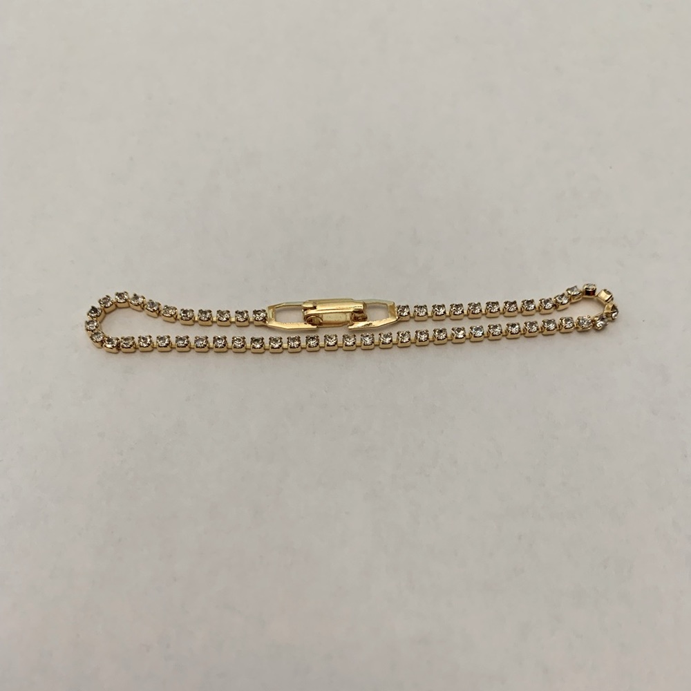 $5 for a 7” bracelet cubic zirconia - Picture 1 of 2